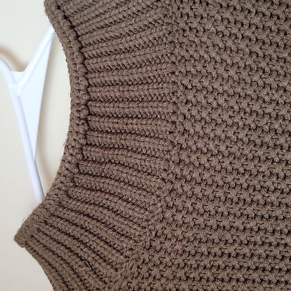 Cozy OLIVE GREEN Knit Sweater - Picture 2 of 4